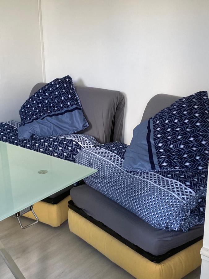 Adorable Gesthouse Avec Parking Gratuit Sur Place. Apartamento Le Chene Exterior foto